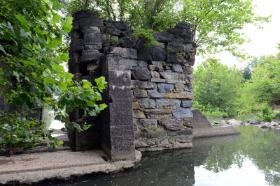 Remnants of Reid's Dam and Lock