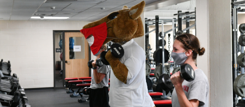 Moe and cadets lifting weights